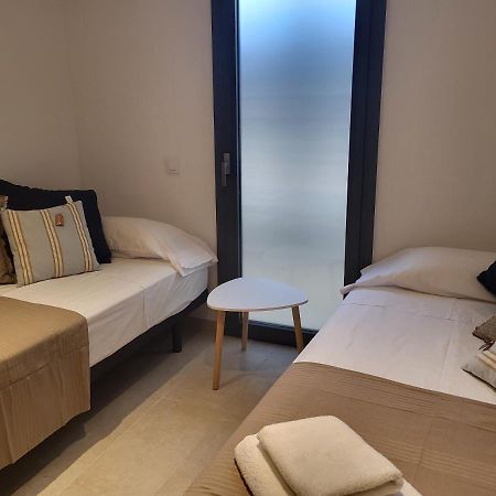 Apartament Roses Casc Antic S L Sabater 1 Zewnętrze zdjęcie